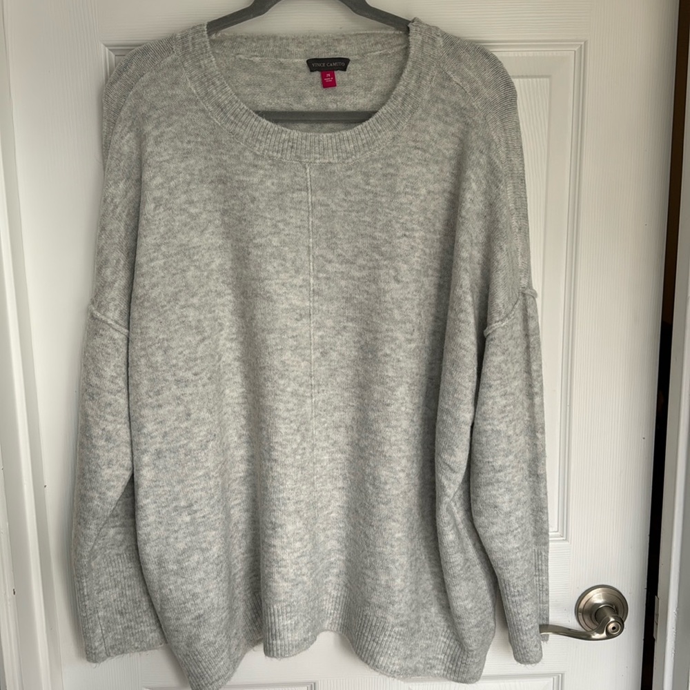 Vince Camuto sweater SOFT
